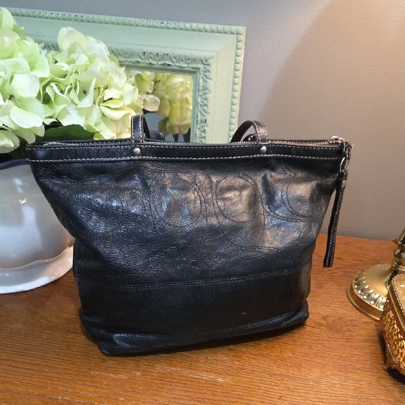 Coach Black Bag with Signature Logo - Picture 2 of 12